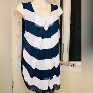 New York & Company blouse tank size Large